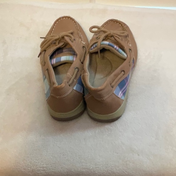 Sbicca Tan Loafers with Striped Detail - Picture 4 of 7